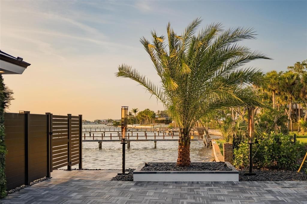 На продажу: $3,275,000 (3 спален, 4 ванн, 4577 Квадратных фут)