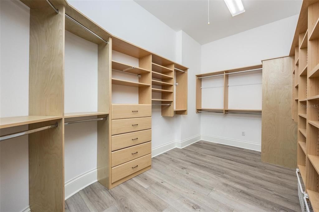 На продажу: $3,275,000 (3 спален, 4 ванн, 4577 Квадратных фут)