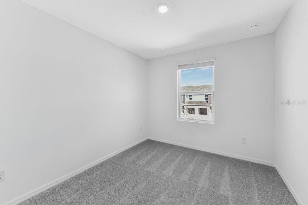 For Sale: $299,000 (3 beds, 2 baths, 1373 Square Feet)