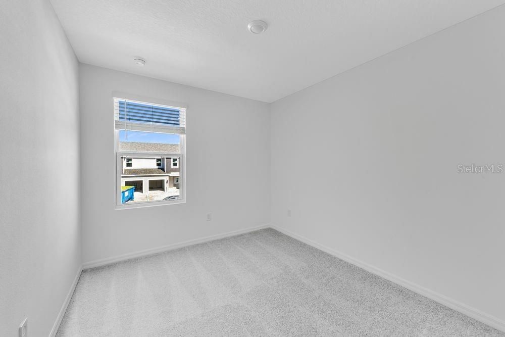 For Sale: $299,000 (3 beds, 2 baths, 1373 Square Feet)