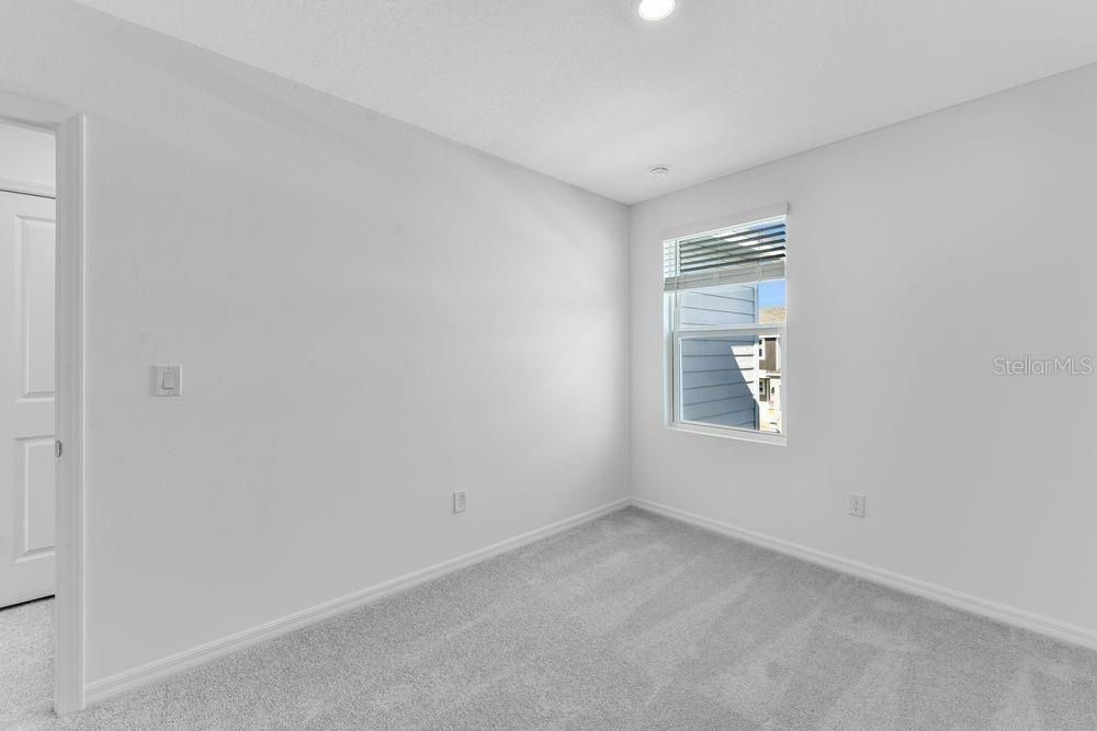 For Sale: $299,000 (3 beds, 2 baths, 1373 Square Feet)