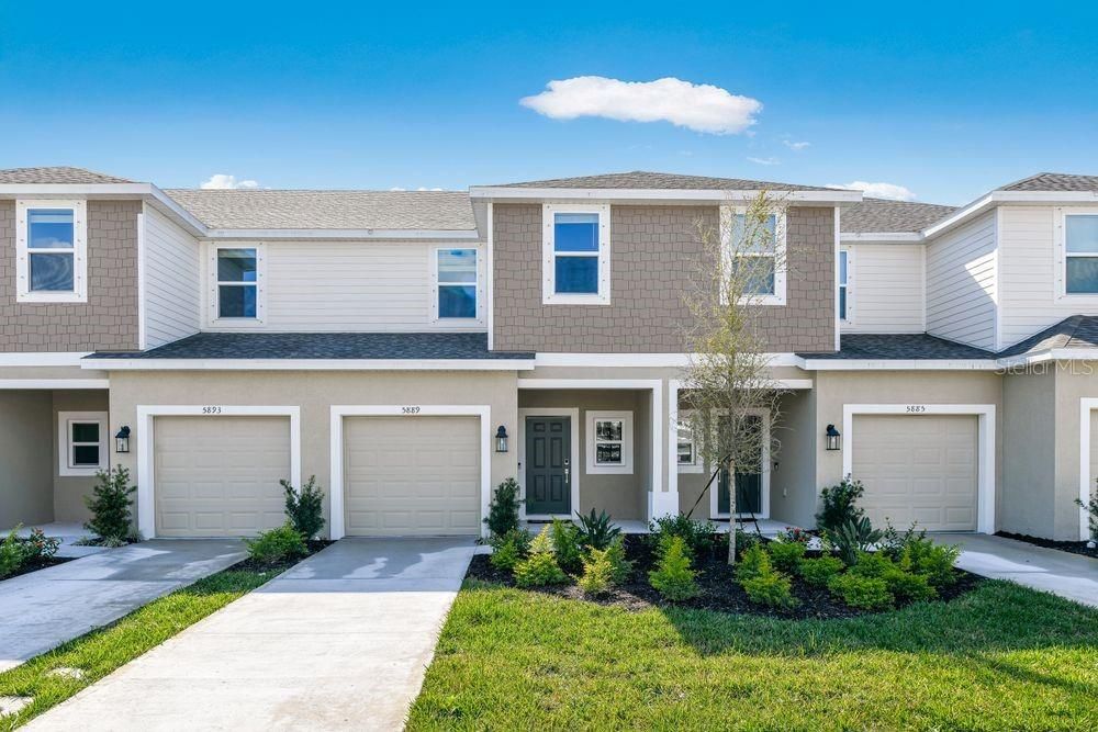 For Sale: $299,000 (3 beds, 2 baths, 1373 Square Feet)