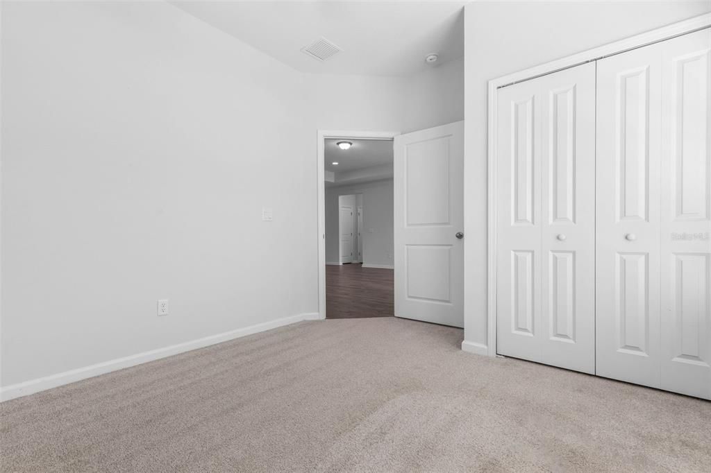 Под контрактом: $409,900 (5 спален, 2 ванн, 2208 Квадратных фут)