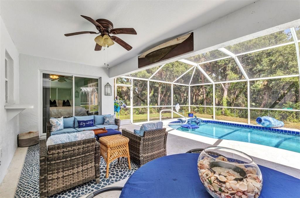 Activo con contrato: $549,000 (3 camas, 2 baños, 1270 Pies cuadrados)