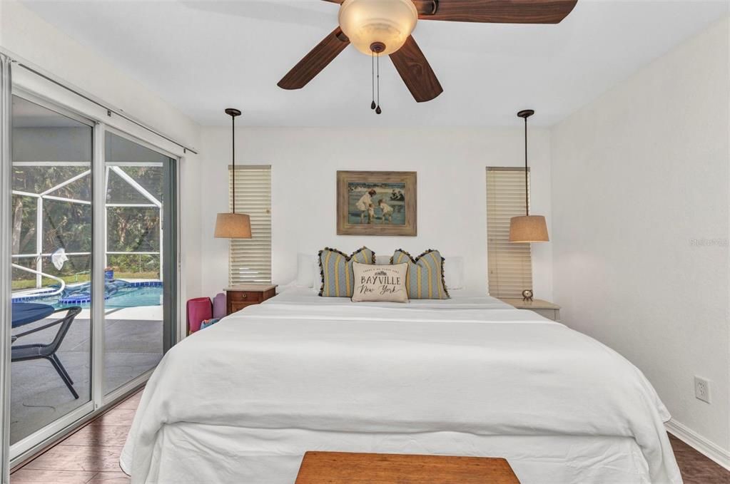 Activo con contrato: $549,000 (3 camas, 2 baños, 1270 Pies cuadrados)