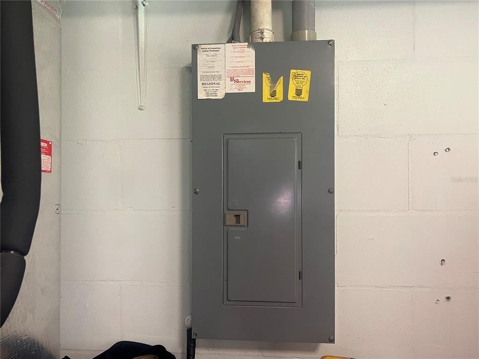 For Sale: $650,000 (3 beds, 3 baths, 2144 Square Feet)