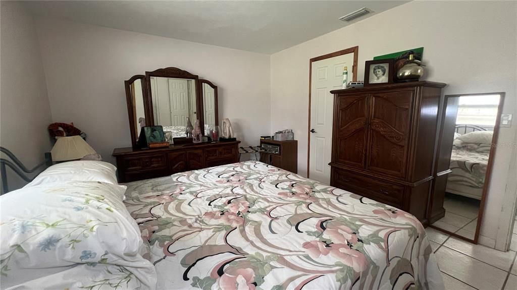 For Sale: $650,000 (3 beds, 3 baths, 2144 Square Feet)