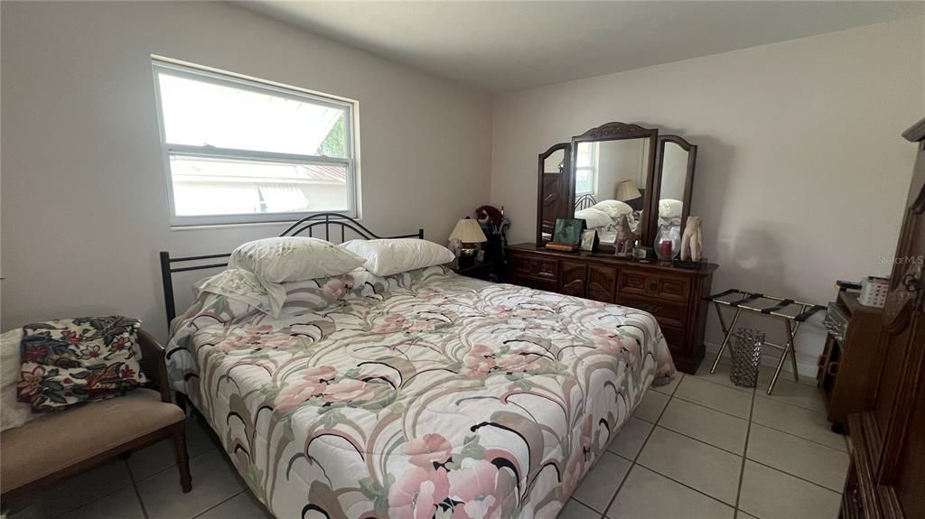 For Sale: $650,000 (3 beds, 3 baths, 2144 Square Feet)