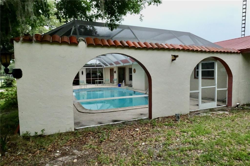 For Sale: $650,000 (3 beds, 3 baths, 2144 Square Feet)