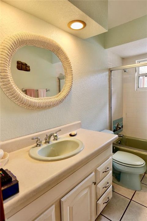 For Sale: $650,000 (3 beds, 3 baths, 2144 Square Feet)