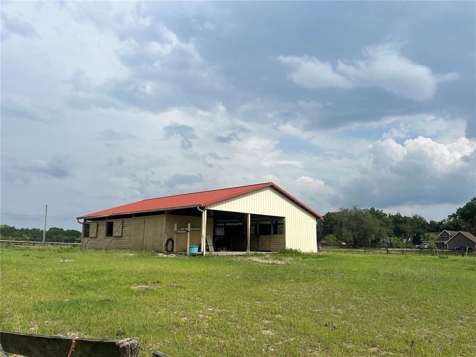 For Sale: $650,000 (3 beds, 3 baths, 2144 Square Feet)