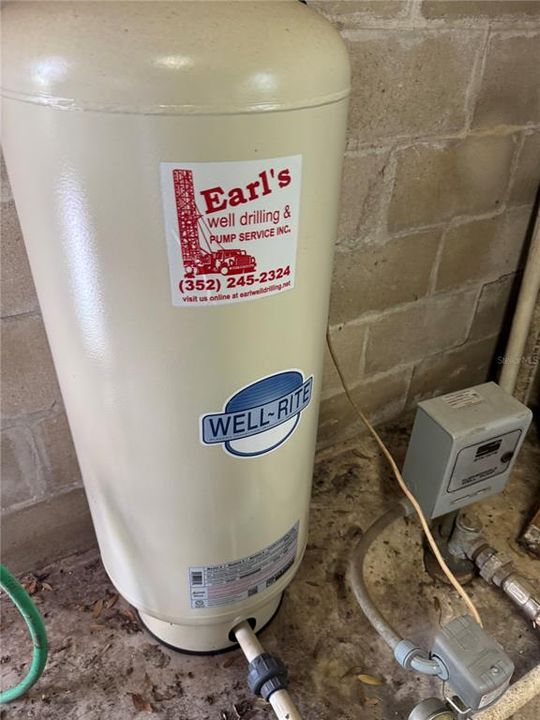 For Sale: $650,000 (3 beds, 3 baths, 2144 Square Feet)