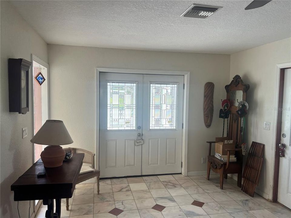 For Sale: $650,000 (3 beds, 3 baths, 2144 Square Feet)