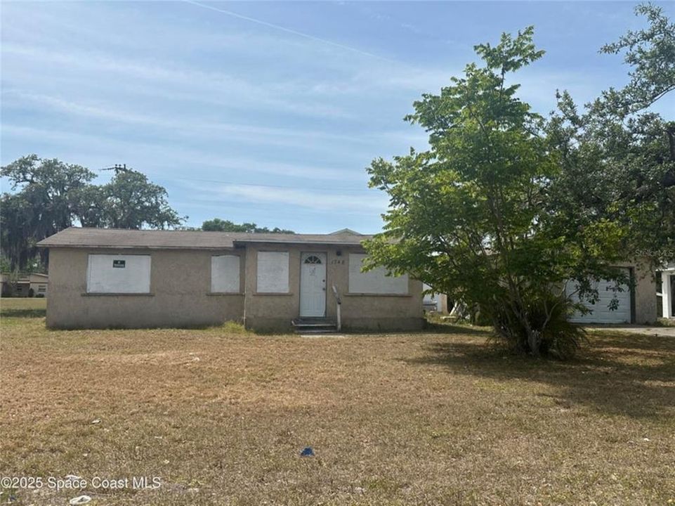 Recently Sold: $95,900 (2 beds, 1 baths, 760 Square Feet)