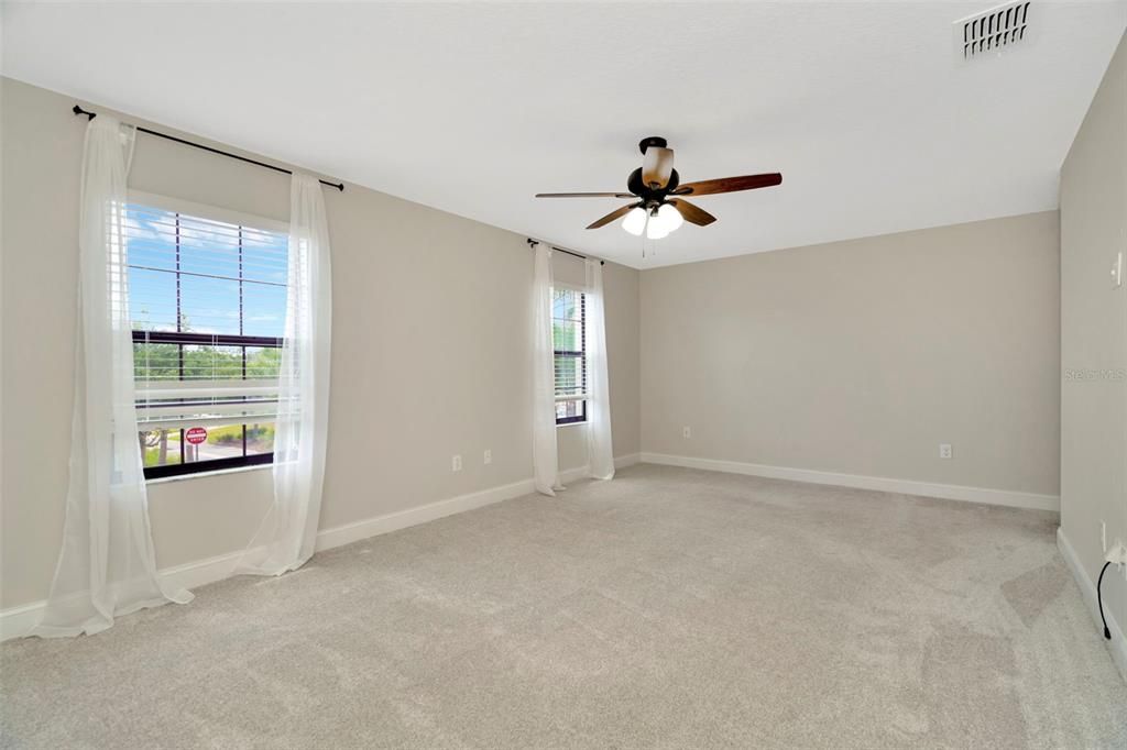 Active With Contract: $300,000 (3 beds, 2 baths, 2319 Square Feet)