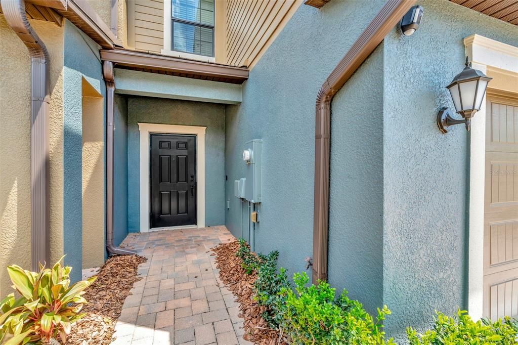 Active With Contract: $300,000 (3 beds, 2 baths, 2319 Square Feet)