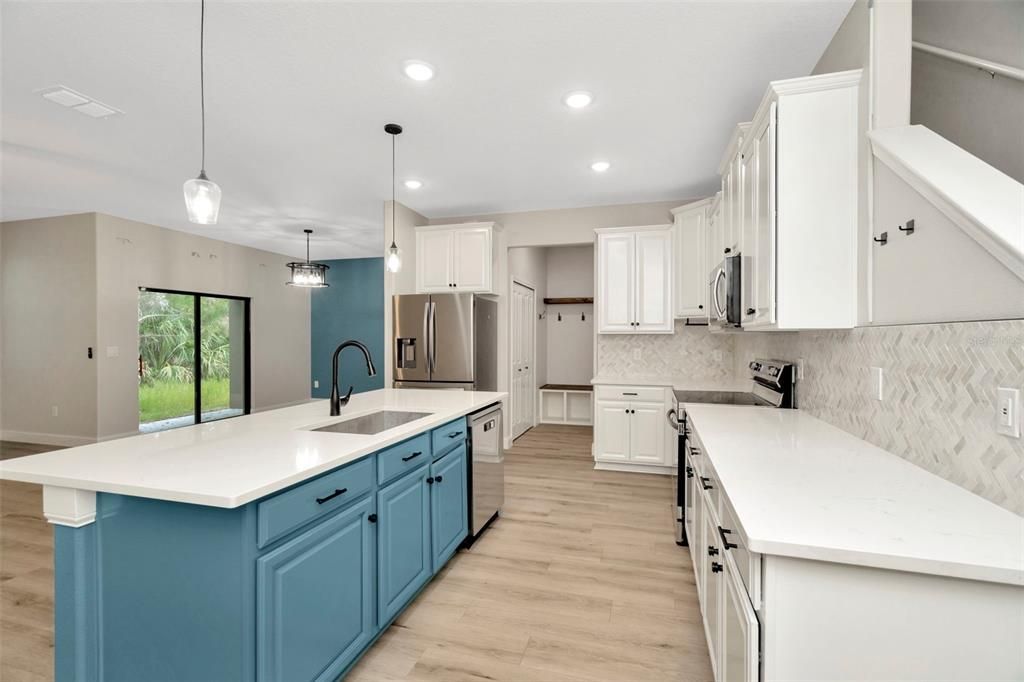 Active With Contract: $300,000 (3 beds, 2 baths, 2319 Square Feet)