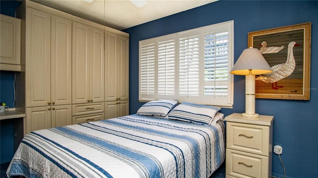 For Sale: $194,900 (1 beds, 1 baths, 480 Square Feet)