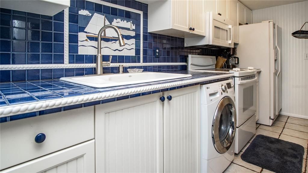 For Sale: $194,900 (1 beds, 1 baths, 480 Square Feet)