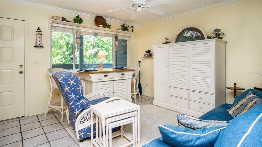 For Sale: $194,900 (1 beds, 1 baths, 480 Square Feet)