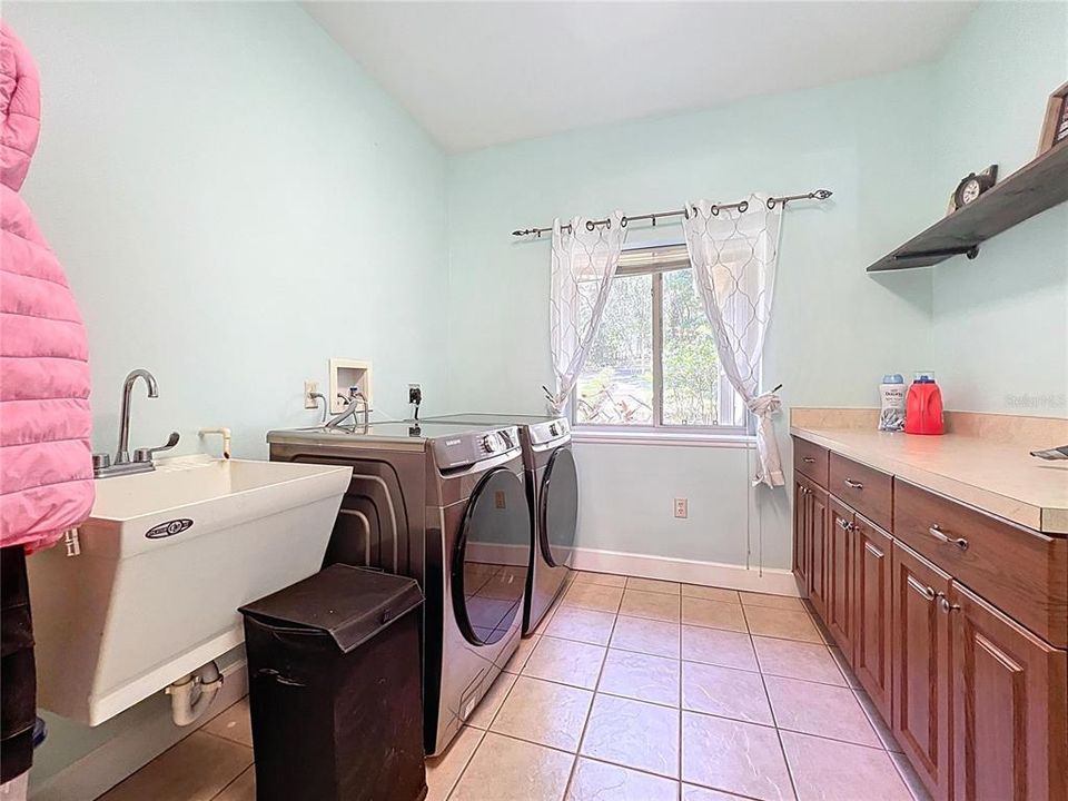 待售: $895,000 (4 贝兹, 3 浴室, 3018 平方英尺)