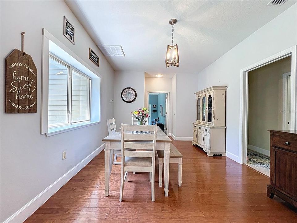 待售: $895,000 (4 贝兹, 3 浴室, 3018 平方英尺)