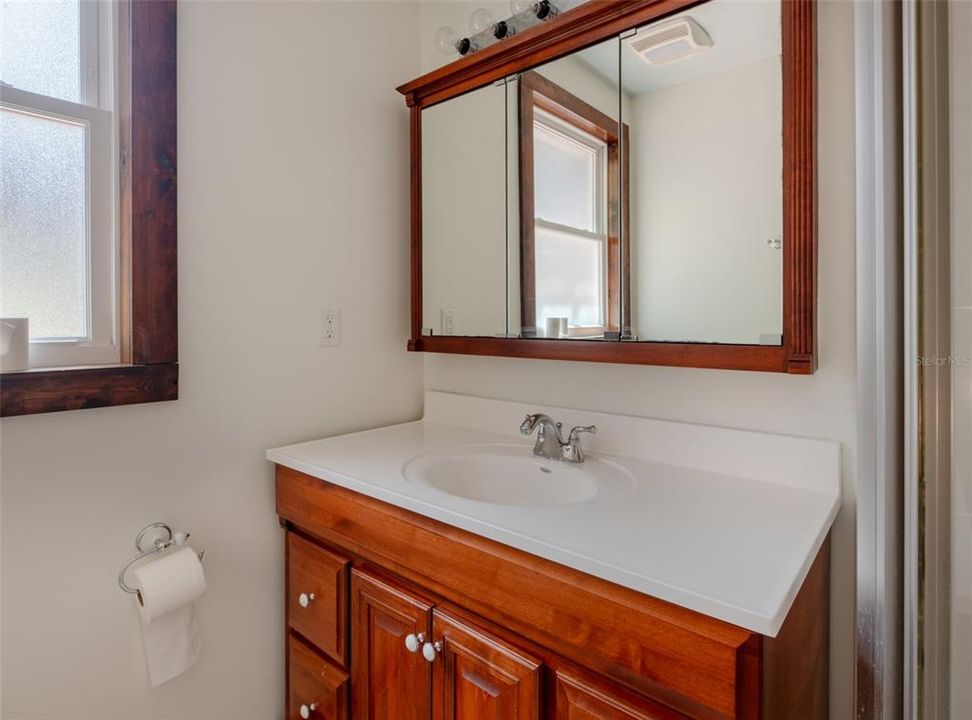 For Sale: $580,000 (3 beds, 3 baths, 2512 Square Feet)