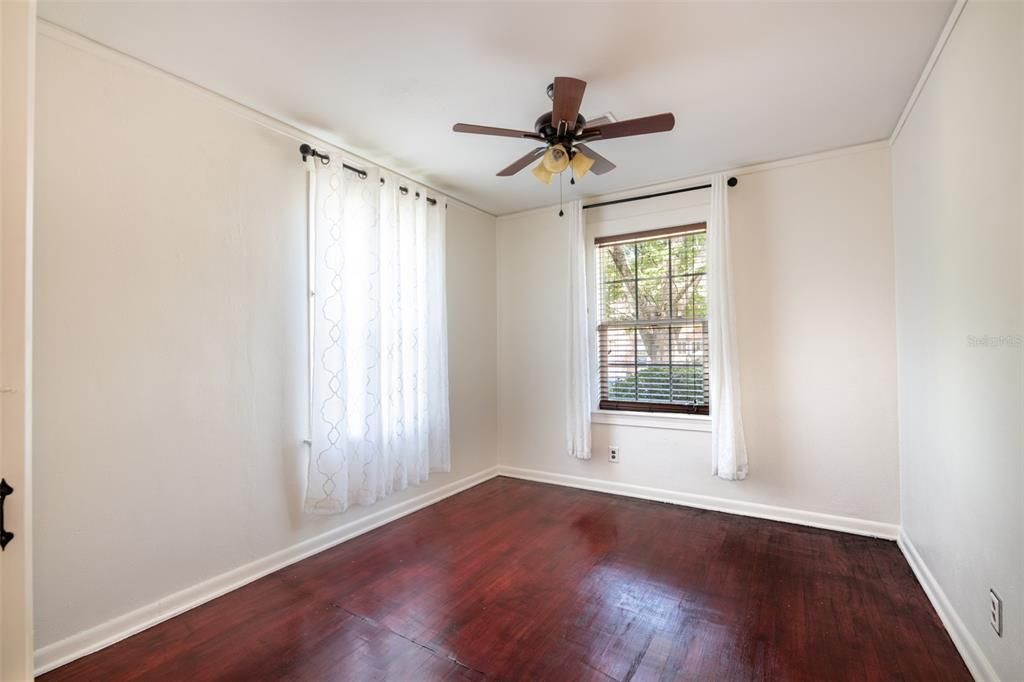 For Sale: $580,000 (3 beds, 3 baths, 2512 Square Feet)