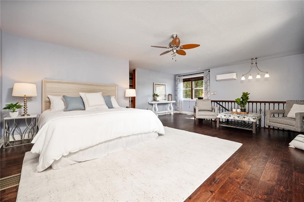 For Sale: $580,000 (3 beds, 3 baths, 2512 Square Feet)