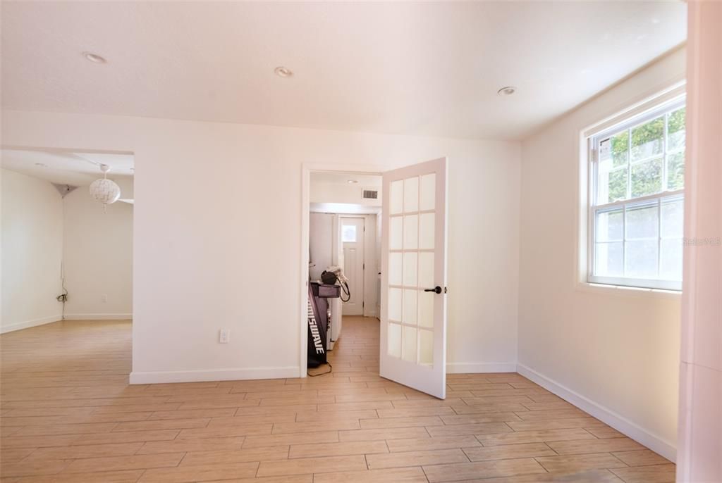 For Sale: $580,000 (3 beds, 3 baths, 2512 Square Feet)