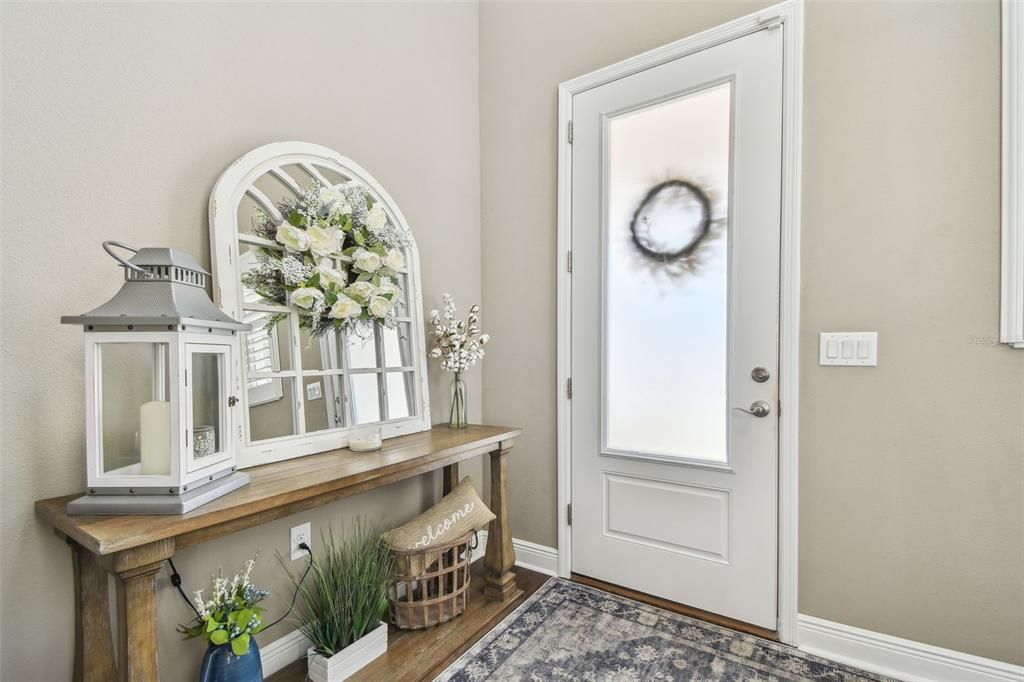 For Sale: $745,000 (3 beds, 3 baths, 2324 Square Feet)