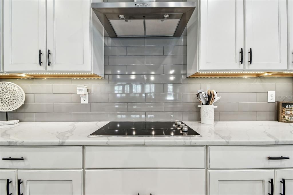 For Sale: $745,000 (3 beds, 3 baths, 2324 Square Feet)