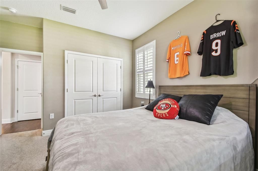 For Sale: $745,000 (3 beds, 3 baths, 2324 Square Feet)