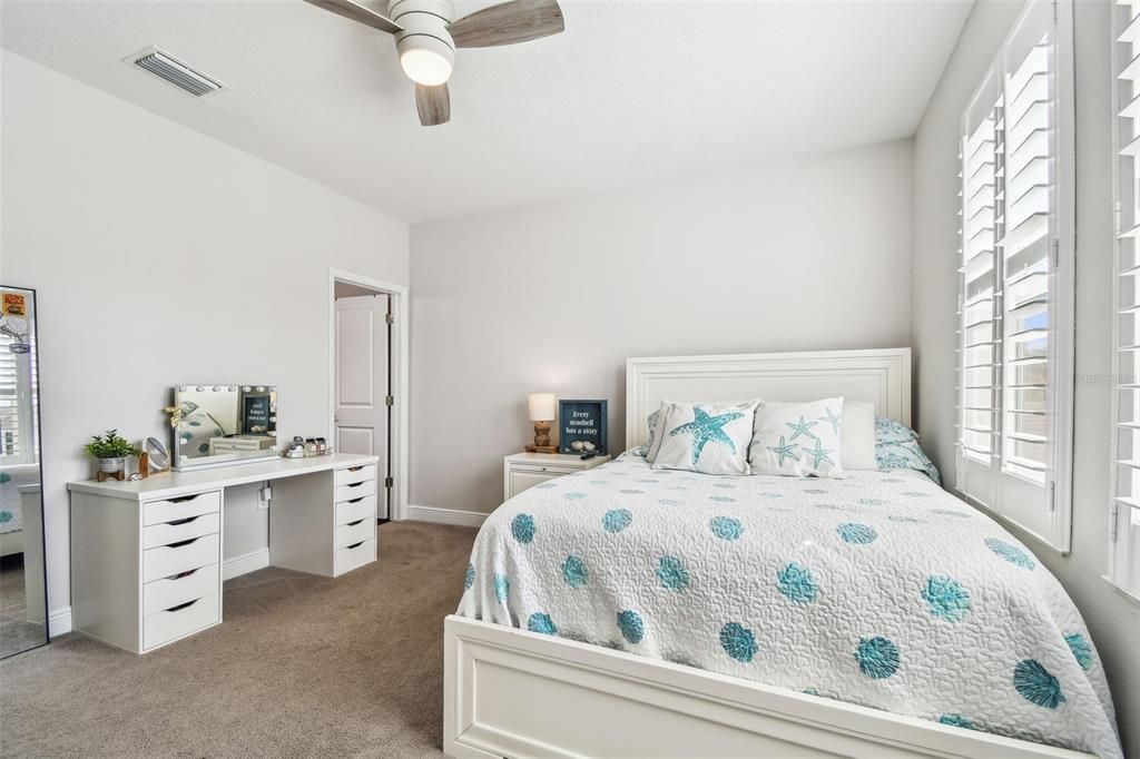 For Sale: $745,000 (3 beds, 3 baths, 2324 Square Feet)