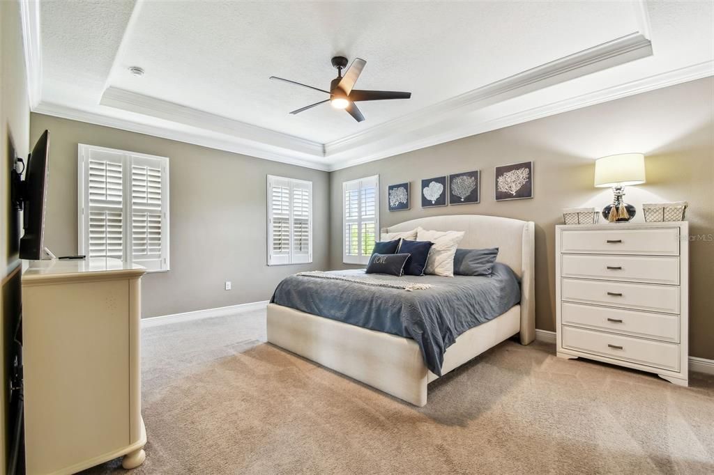 For Sale: $745,000 (3 beds, 3 baths, 2324 Square Feet)