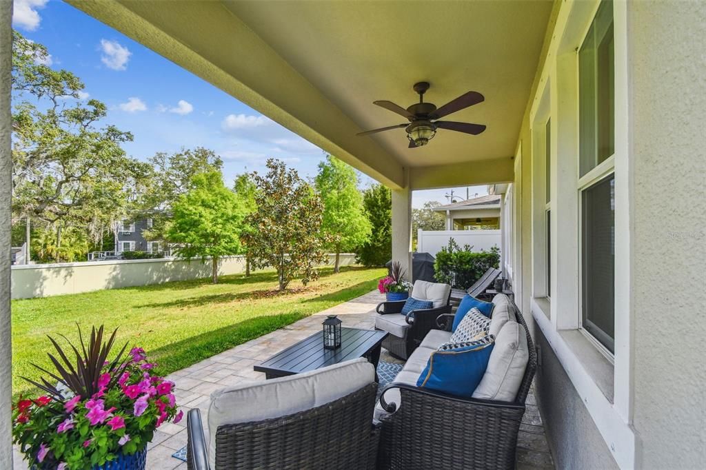 For Sale: $745,000 (3 beds, 3 baths, 2324 Square Feet)