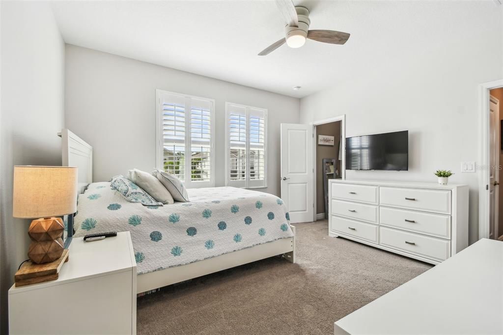 For Sale: $745,000 (3 beds, 3 baths, 2324 Square Feet)