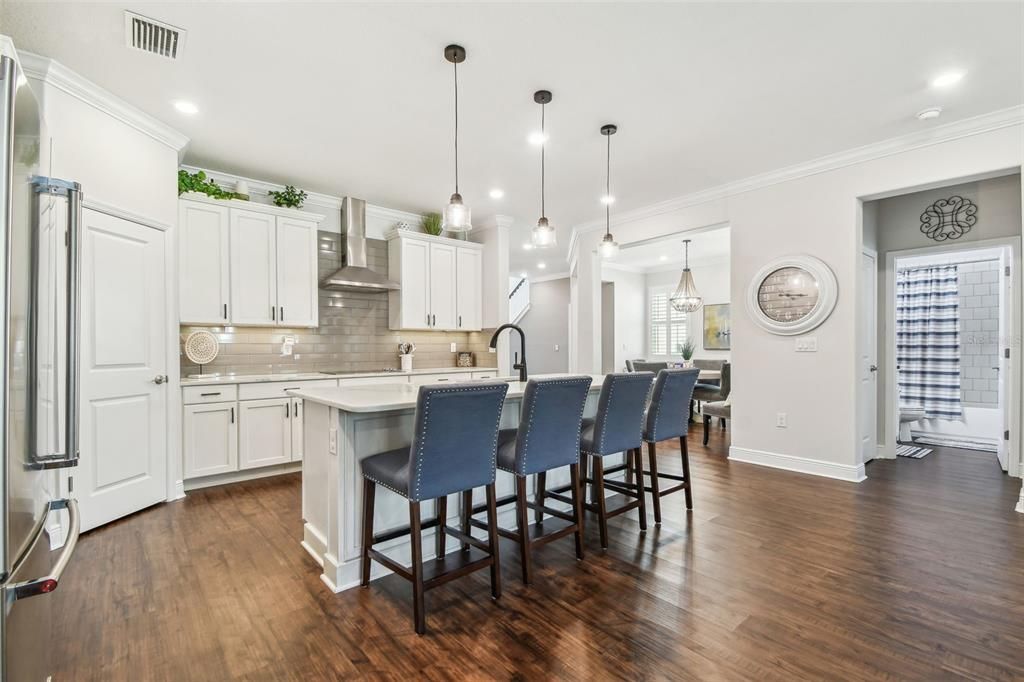 For Sale: $745,000 (3 beds, 3 baths, 2324 Square Feet)