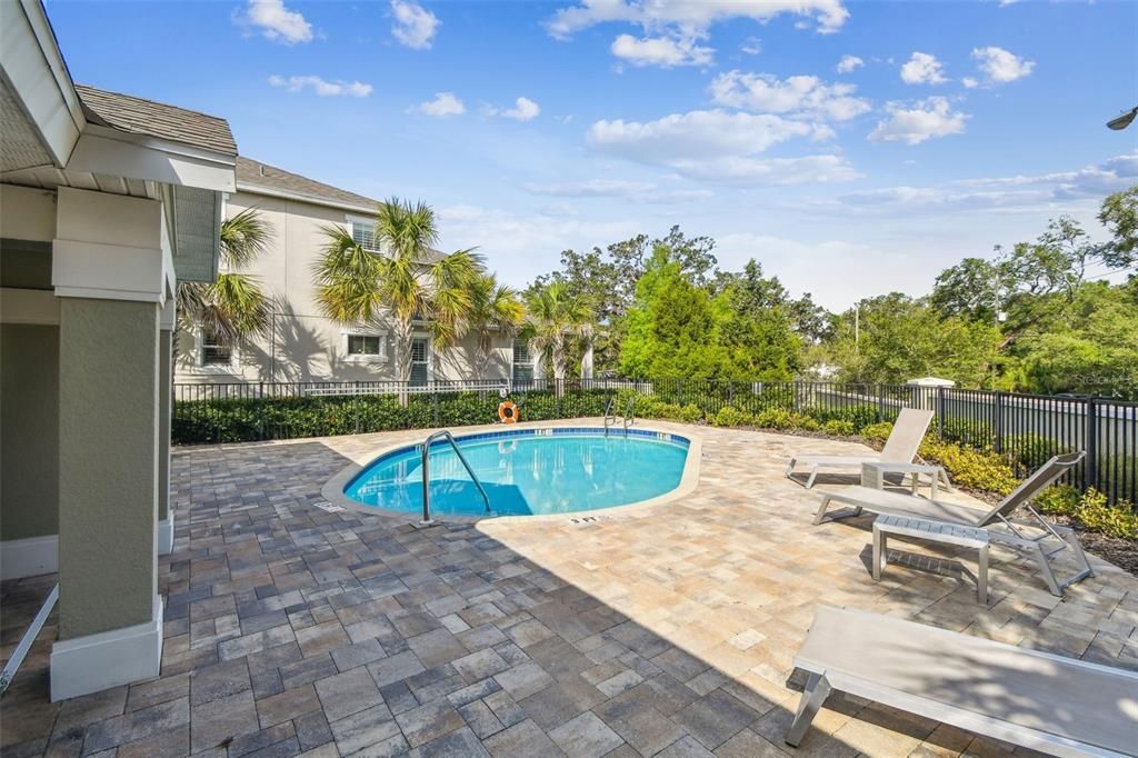 For Sale: $745,000 (3 beds, 3 baths, 2324 Square Feet)