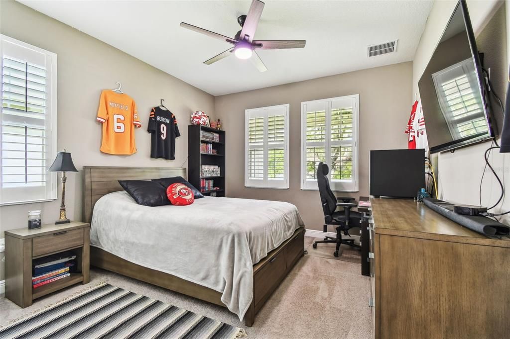 For Sale: $745,000 (3 beds, 3 baths, 2324 Square Feet)