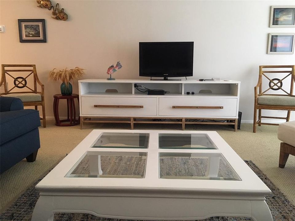 В аренду: $7,800 (2 спален, 2 ванн, 1393 Квадратных фут)