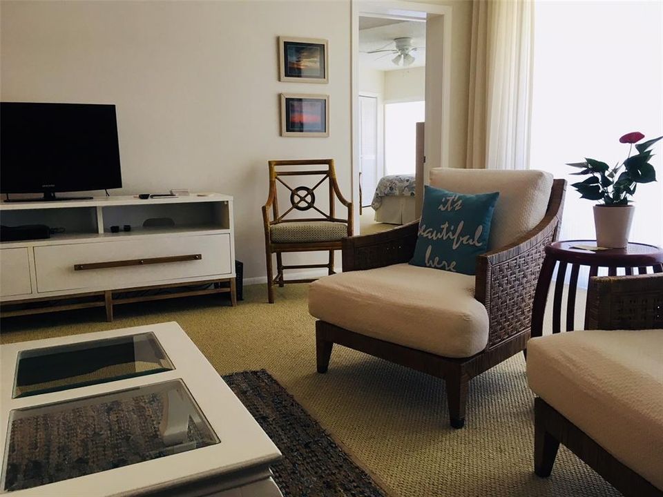 В аренду: $7,800 (2 спален, 2 ванн, 1393 Квадратных фут)