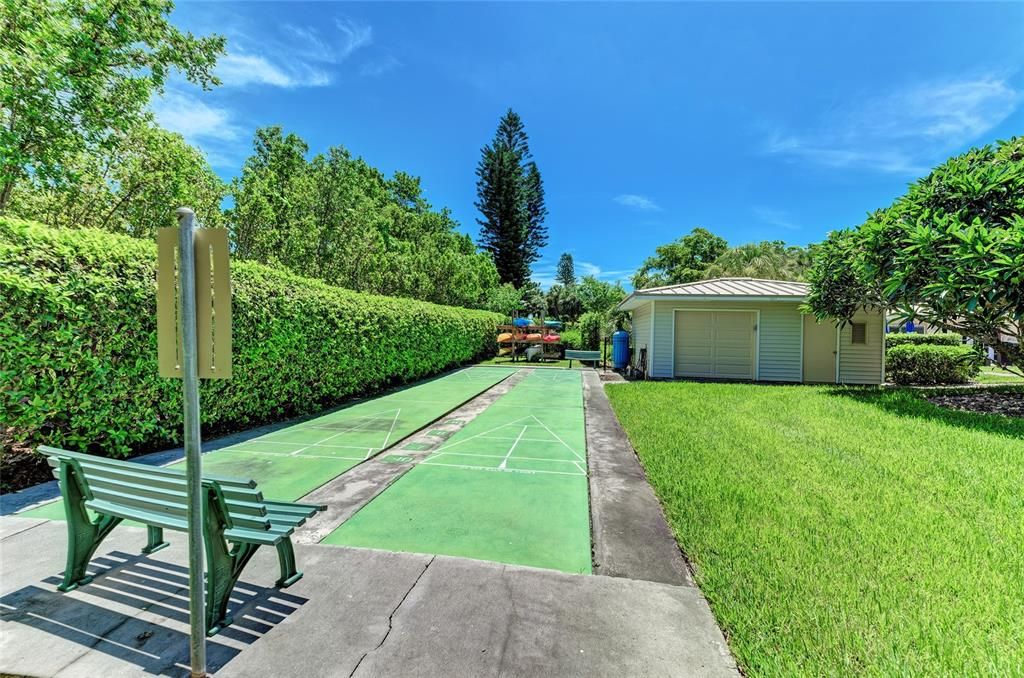 В аренду: $7,800 (2 спален, 2 ванн, 1393 Квадратных фут)