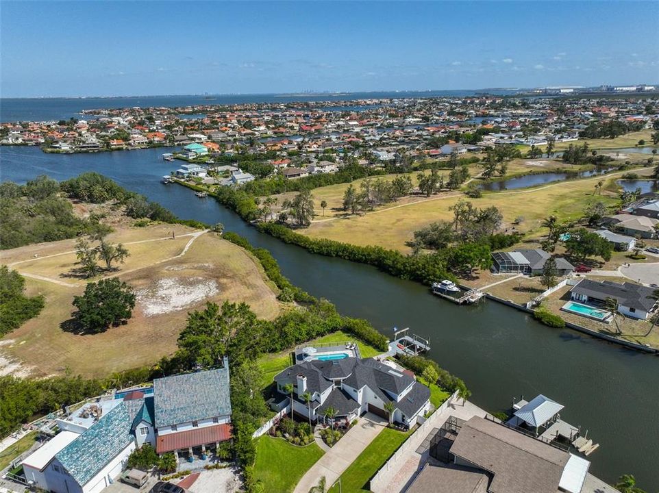 待售: $2,050,000 (4 贝兹, 3 浴室, 3398 平方英尺)