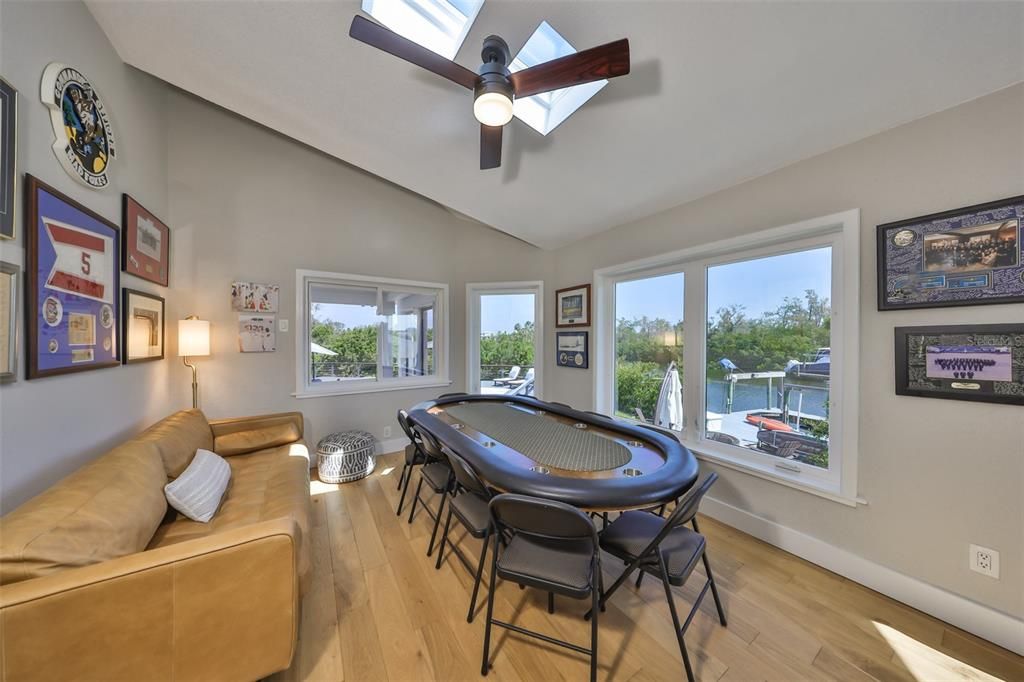 待售: $2,050,000 (4 贝兹, 3 浴室, 3398 平方英尺)