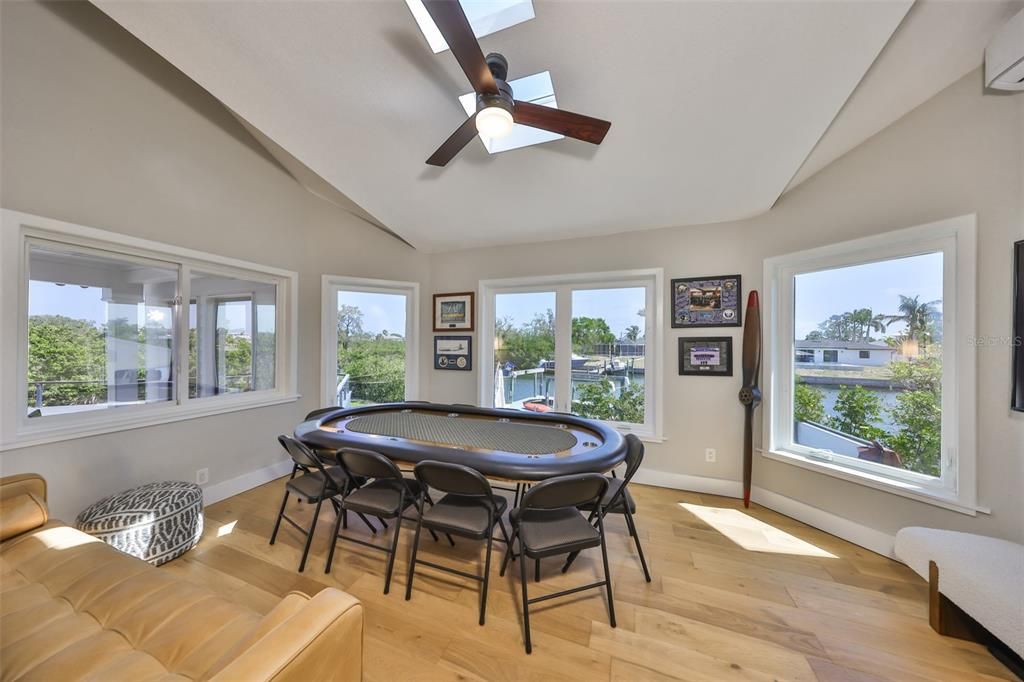 待售: $2,050,000 (4 贝兹, 3 浴室, 3398 平方英尺)