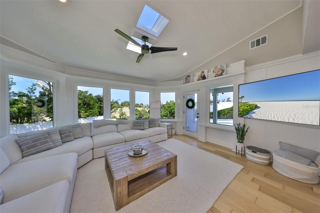 待售: $2,050,000 (4 贝兹, 3 浴室, 3398 平方英尺)