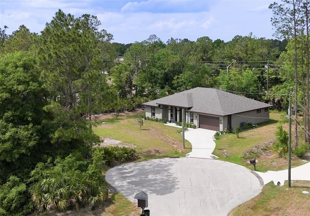 合同活跃: $439,999 (5 贝兹, 3 浴室, 2170 平方英尺)