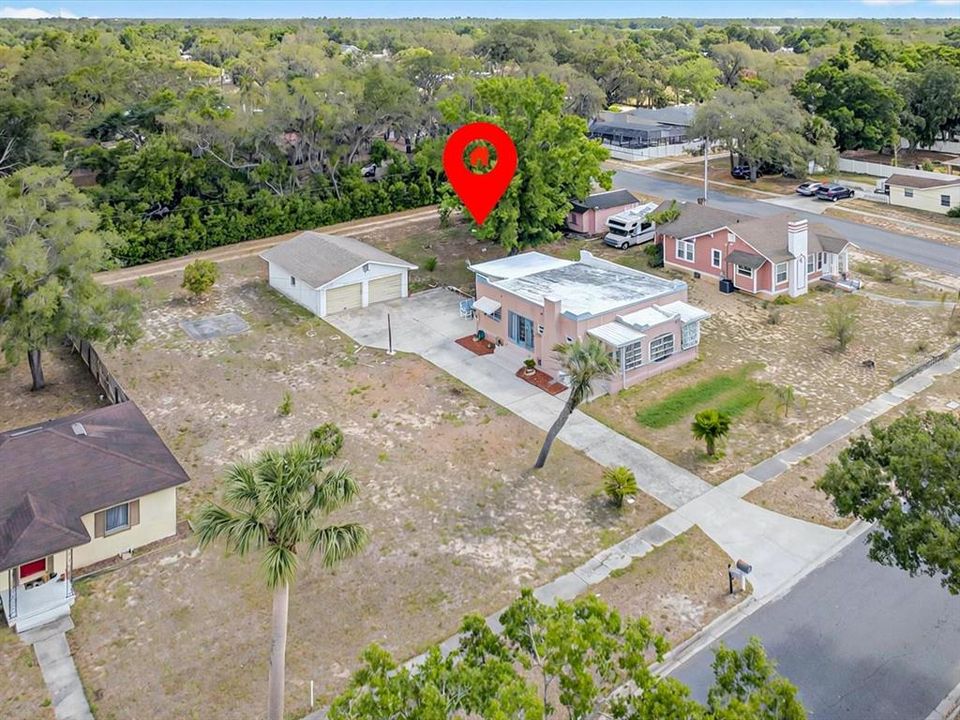 合同活跃: $205,000 (3 贝兹, 1 浴室, 1484 平方英尺)