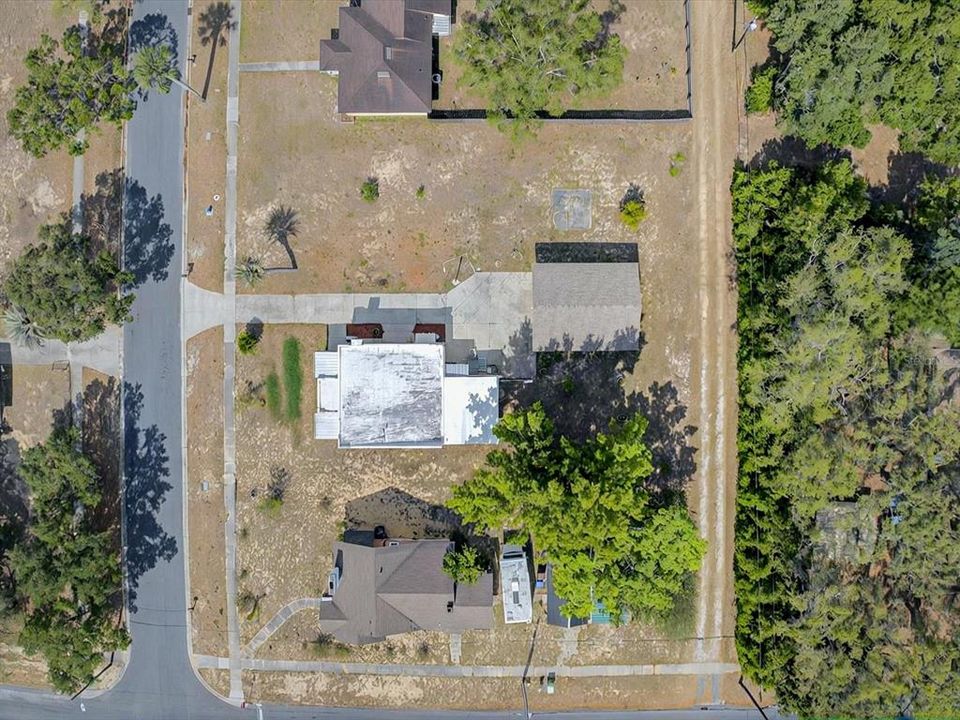 合同活跃: $205,000 (3 贝兹, 1 浴室, 1484 平方英尺)